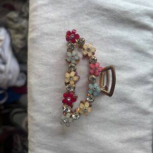 Floral Rhinestone Hair Clip